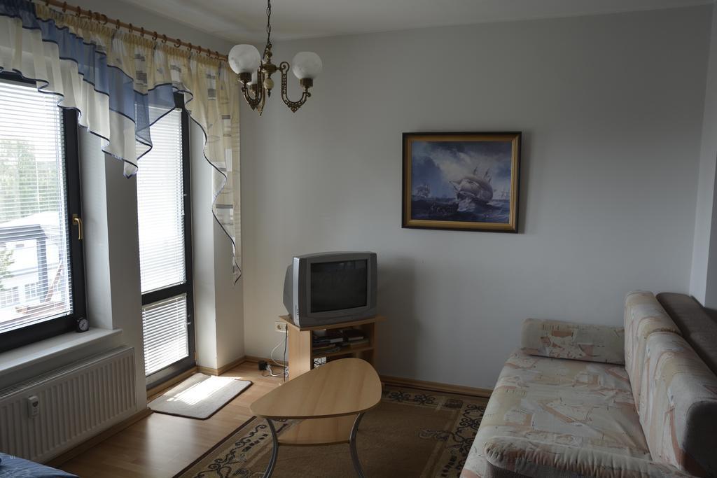 Paernu Karusselli Beach Apartment Eksteriør billede